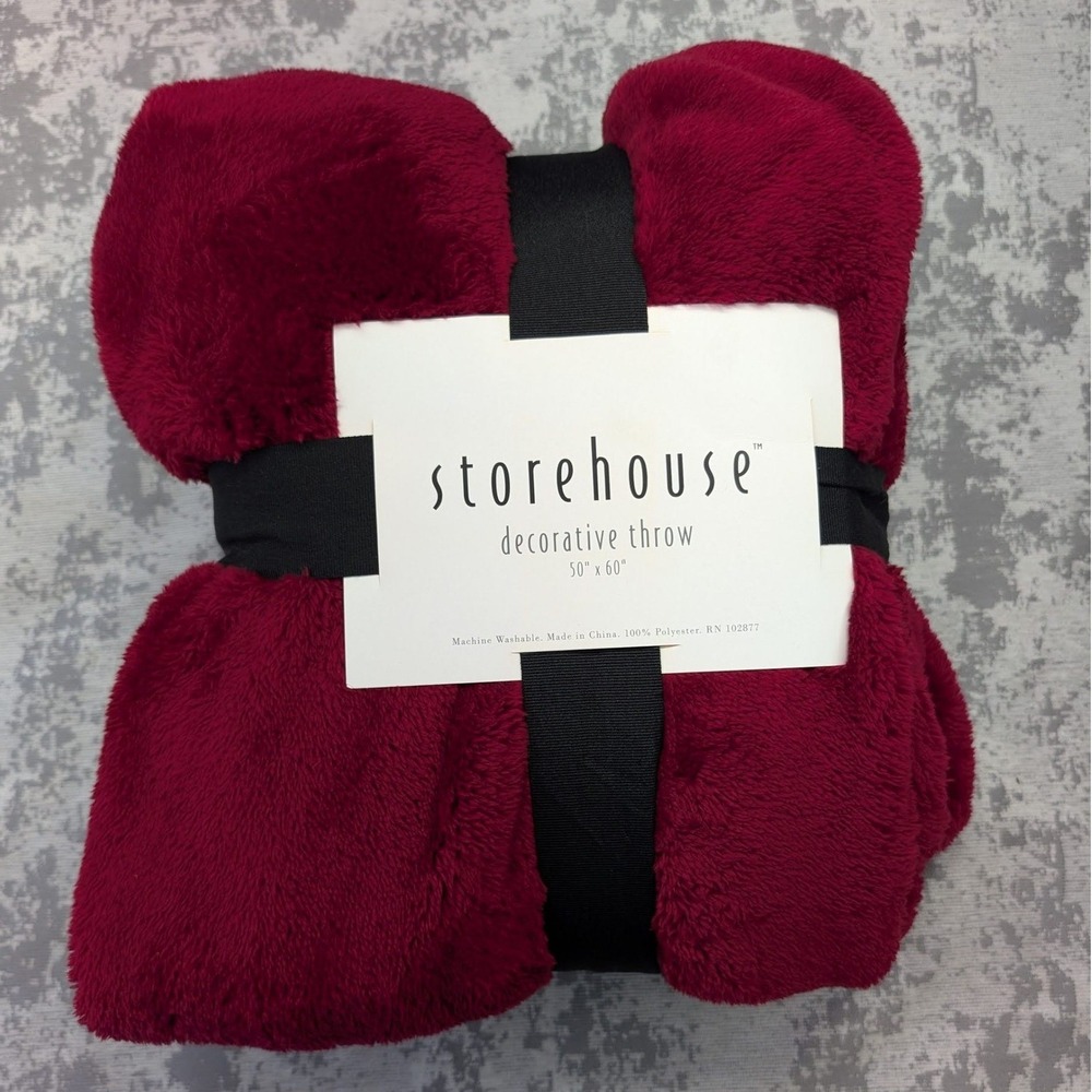 Storehouse Decorative Throw Blanket‎ Burgundy Red Plush Faux Fur 50x60 NEW